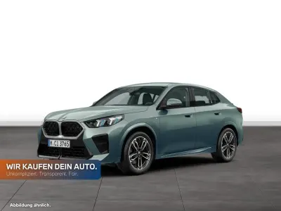 Usata BMW X2 Comfort Edition 156 CV (114 kW) 2025 Verde SUV