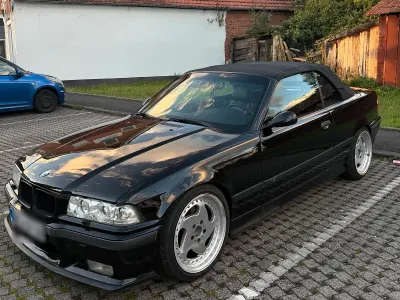 Gebraucht BMW 325 Cabriolet Sport Line 192 PS (141 kW) 1993 Schwarz Cabrio