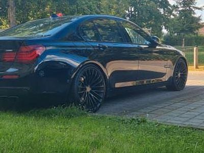BMW 750