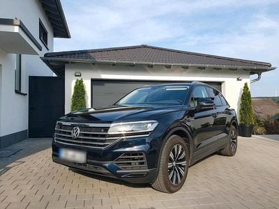 Gebraucht VW Touareg 231 PS (169 kW) 2018 Blau SUV