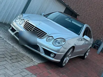 Gebraucht Mercedes E55 AMG AMG 243 PS (178 kW) 2006 Silber Limousine