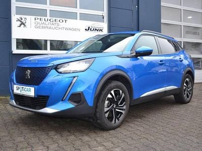 Blau/typ aussenverkleidung m Gebraucht 2021 Peugeot e-2008 Allure SUV | 16.940 € (Fairer Preis)
