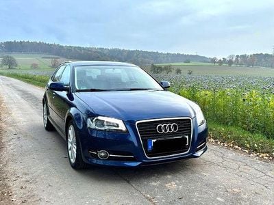 Gebraucht Audi A3 Ambition 125 PS (91 kW) 2013 Blau Limousine