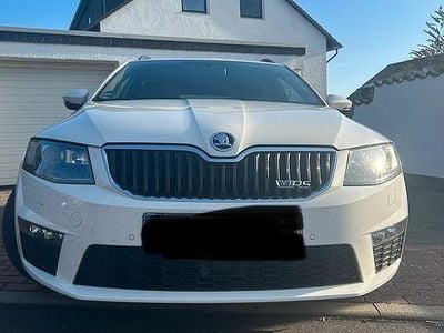 Weiß Gebraucht 2014 Skoda Octavia RS Kombi | 16.299 € (Etwas zu teuer)