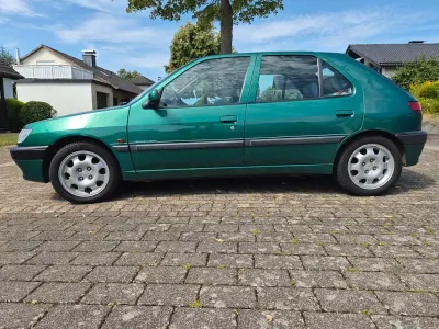 Gebraucht Peugeot 306 Roland Garros 88 PS (64 kW) 1996 Grün Limousine