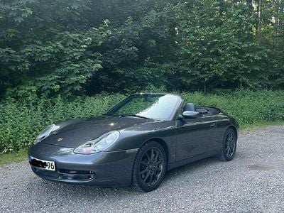 Porsche 911 Carrera 4 Cabriolet