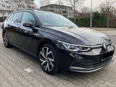 Gebraucht VW Golf VIII Highline 150 PS (110 kW) 2022 Schwarz Kombi