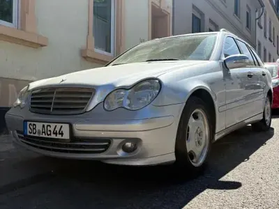 Gebraucht Mercedes C220 Classic 150 PS (110 kW) 2006 Silber Limousine