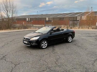 Gebraucht Ford Focus 150 PS (110 kW) 2010 Schwarz Cabrio