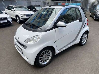 gebraucht Smart ForTwo Cabrio forTwo Passion Aut/LED/Sitzh/USB/LM/2Hd