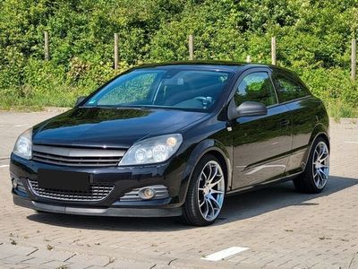 Opel Astra GTC