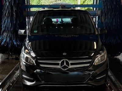 Mercedes B200
