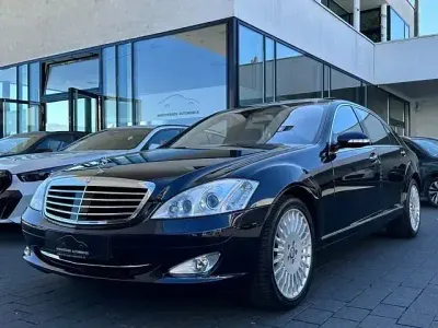 Używany Mercedes S600 517 KM (380 kW) 2008 Czarny Sedan/Limuzyna