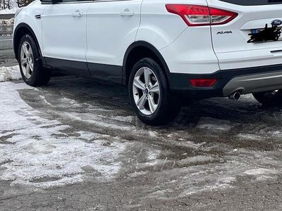 Weiß Gebraucht 2016 Ford Kuga Titanium SUV | 12.999 € (Teuer)