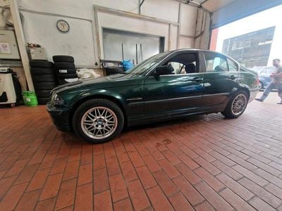 BMW 323