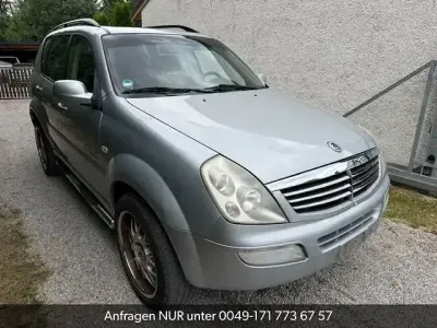 Gebraucht SsangYong Rexton 163 PS (119 kW) 2005 Silber SUV