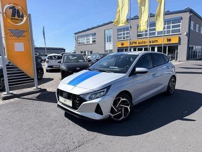 Gebraucht Hyundai i20 Intro Edition 101 PS (74 kW) 2022 Silber Kleinwagen