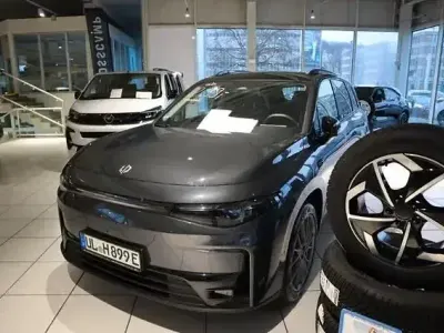 Gebraucht Leapmotor C10 160 kW (218 PS) 2025 Canopy grey SUV