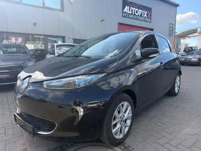 Używany Renault Zoe Life 80 kW (109 KM) 2018 Niebieski Hatchback