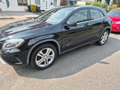 Mercedes GLA180