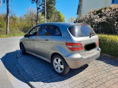 Gebraucht Mercedes B200 136 PS (100 kW) 2007 Braun Van / Kleinbus