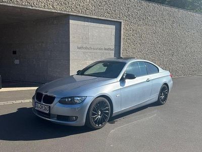 BMW 325