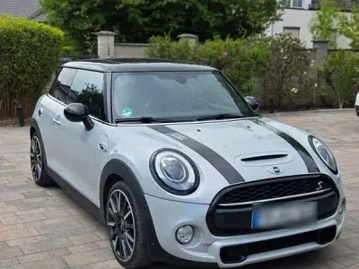 Używany Mini Cooper S 192 KM (141 kW) 2016 Srebrny Hatchback