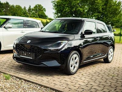 Neu Suzuki Swift Comfort 83 PS (61 kW) 2025 Super black pearl metallic Limousine