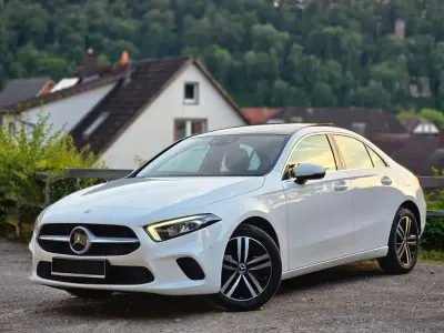 Gebraucht Mercedes A250 160 PS (117 kW) 2022 Weiß Limousine