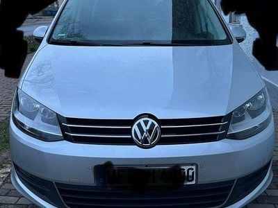 Second-hand VW Sharan Join 150 CP (110 kW) 2018 Argintiu Monovolum