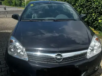 Gebraucht Opel Astra Cabriolet Edition 140 PS (102 kW) 2007 Schwarz Cabrio