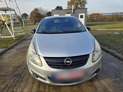 Silber Gebraucht 2007 Opel Corsa Kleinwagen | 5.000 € (Teuer)