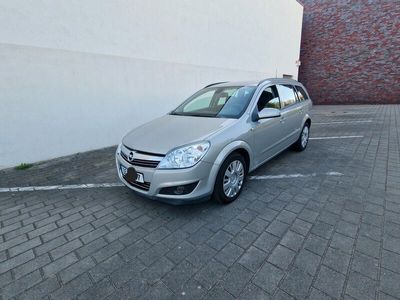 gebraucht Opel Astra 1.9 CDTi Automatik Kombi