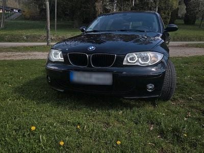 Second-hand BMW 120 150 CP (110 kW) 2007 Negru Hatchback