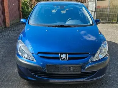 Gebraucht Peugeot 307 Premium 109 PS (80 kW) 2003 Blau Limousine
