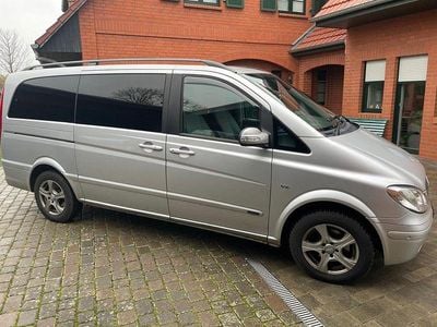Silber Gebraucht 2010 Mercedes Viano Van / Kleinbus | 12.900 € (Fairer Preis)