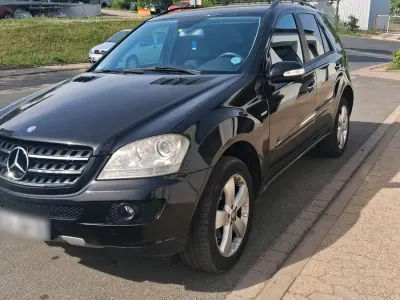 Gebraucht Mercedes ML350 190 PS (139 kW) 2006 Schwarz SUV