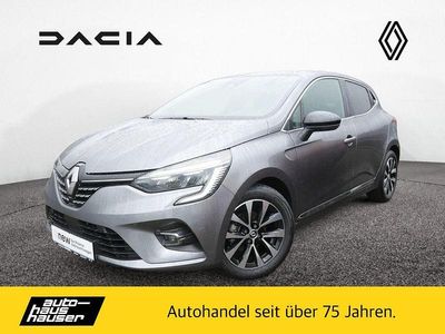 Grau Gebraucht 2023 Renault Clio V Techno Kleinwagen | 17.450 € (Fairer Preis)