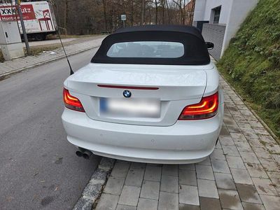 Gebraucht BMW 123 Cabriolet 204 PS (150 kW) 2013 Weiß Cabrio