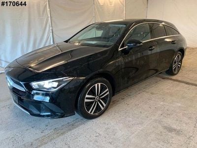 Second-hand Mercedes CLA250e Shooting Brake 218 CP (160 kW) 2022 Negru Break
