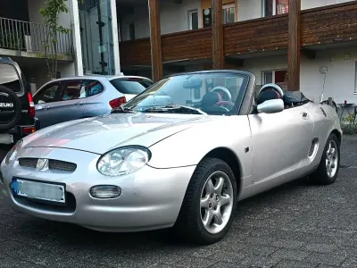 Używany MG F