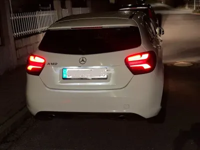 Używany Mercedes A180 Edition 122 KM (89 kW) 2013 Biały Sedan/Limuzyna