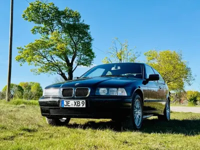 Gebraucht BMW 316 102 PS (75 kW) 1998 Schwarz Limousine