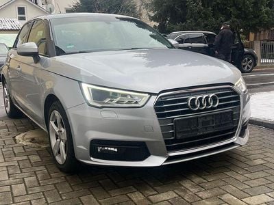 Grau Gebraucht 2017 Audi A1 Sportback Sport Kleinwagen | 11.500 € (Fairer Preis)