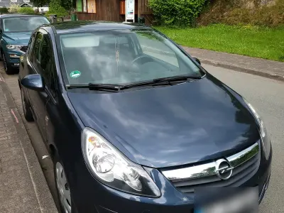 Gebraucht Opel Corsa 80 PS (58 kW) 2010 Blau Kleinwagen