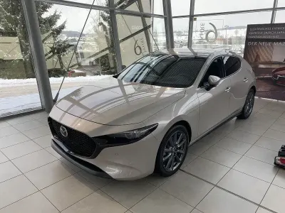 Gebraucht Mazda 3 Exclusive 140 PS (102 kW) 2025 Beige Limousine