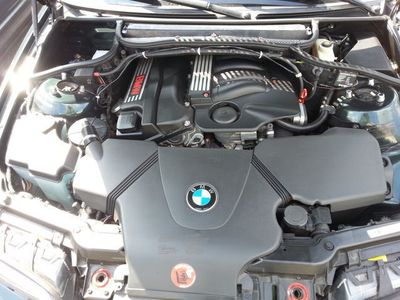 Gebraucht BMW 318 151 PS (111 kW) 2002 Grün metallic Cabrio