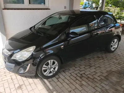 Gebraucht Opel Corsa 87 PS (63 kW) 2011 Schwarz Kleinwagen