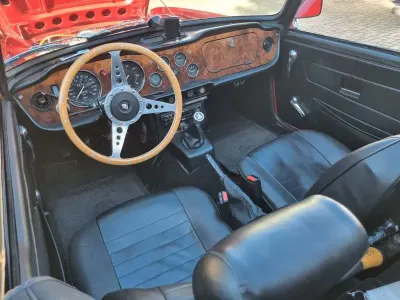 Gebraucht Triumph TR6 137 PS (100 kW) 1975 Rot Cabrio