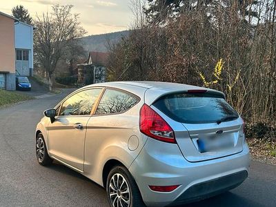 Gebraucht Ford Fiesta 60 PS (44 kW) 2009 Grau Kleinwagen